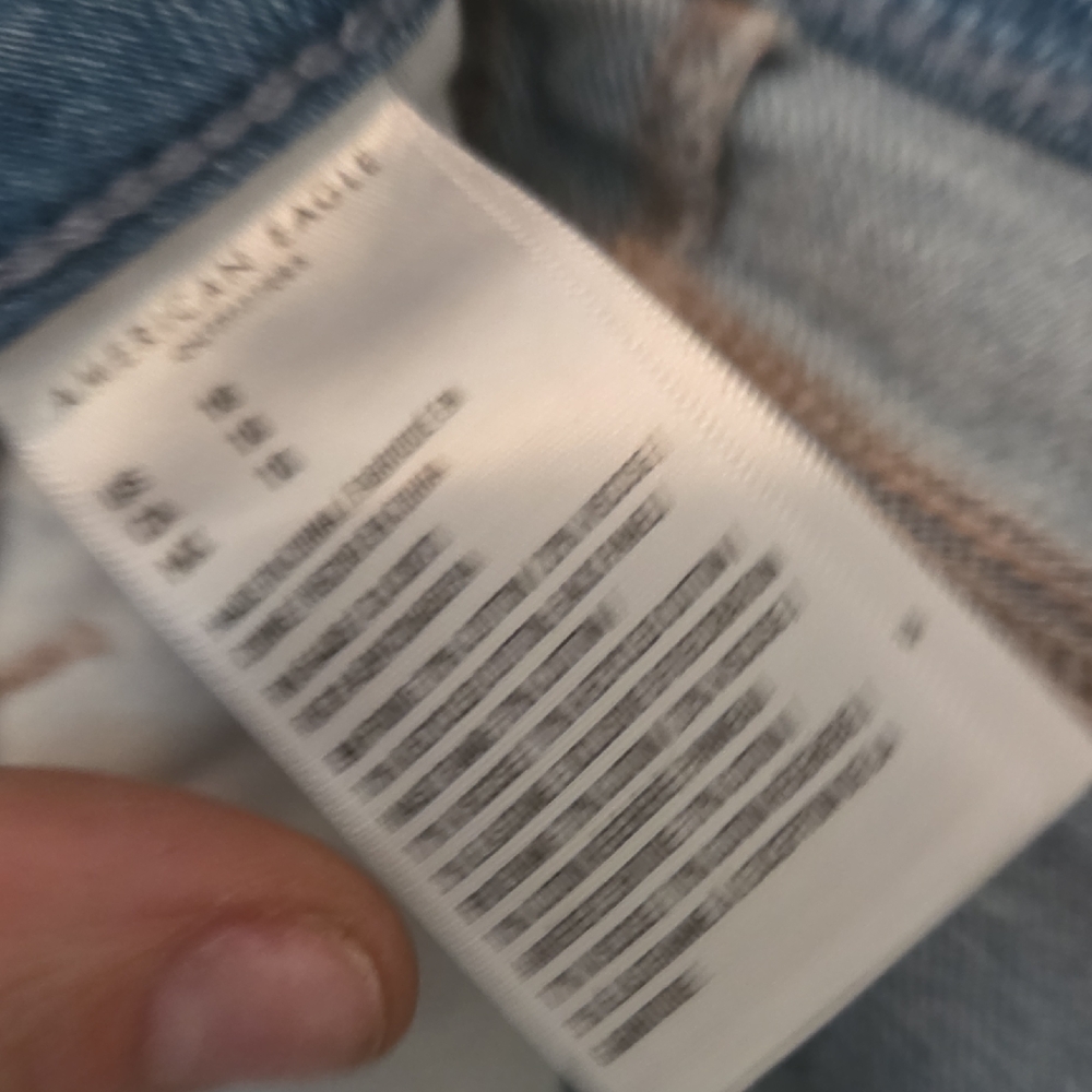 American Eagle Curvy Mom Short - Picture 6 of 6